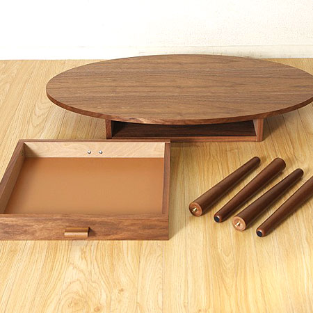 小さめサイズのオーバル型テーブル「イリプス」