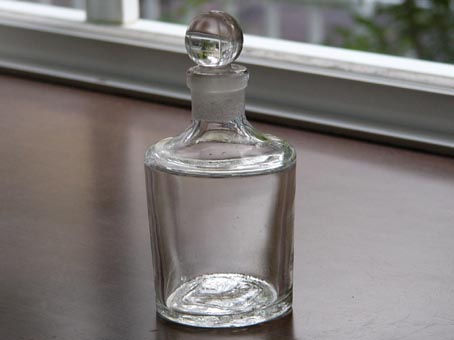 資生堂の香水瓶