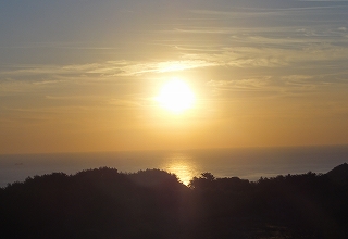 太平洋からの朝日