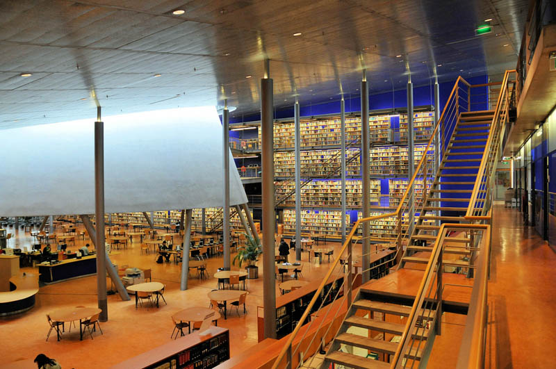 TU-Delft-library-interior.jpg
