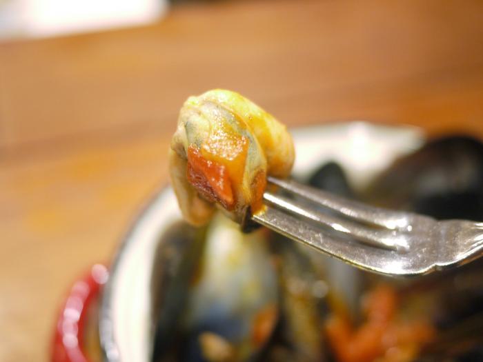 ムール貝の辛口トマトソース